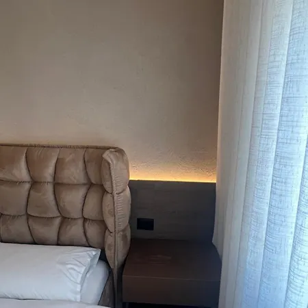 Skanderbeg Square Deluxe 3 Tirana
