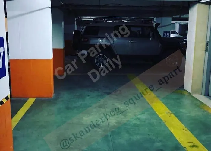 Skanderbeg 3 地拉那