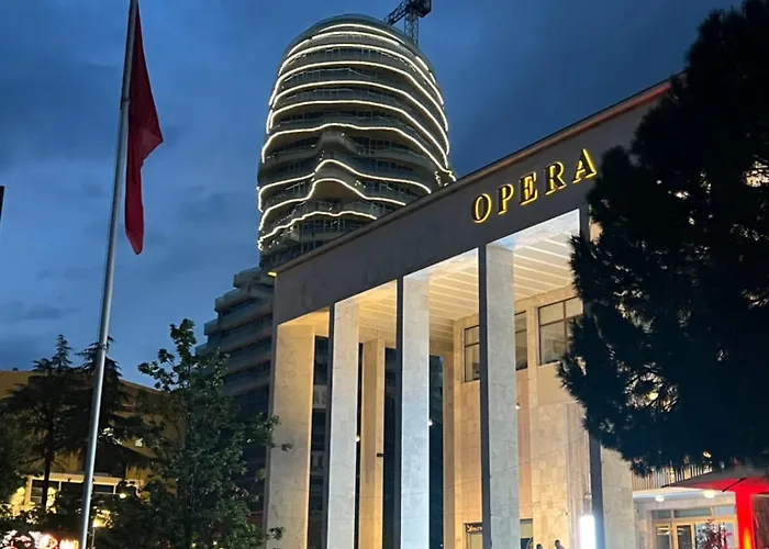 Skanderbeg 3 地拉那